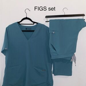 FIGS Ocean Blue Scrub Set